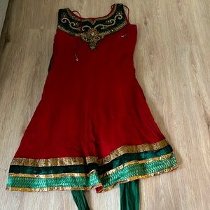 Indian kurta churidaar